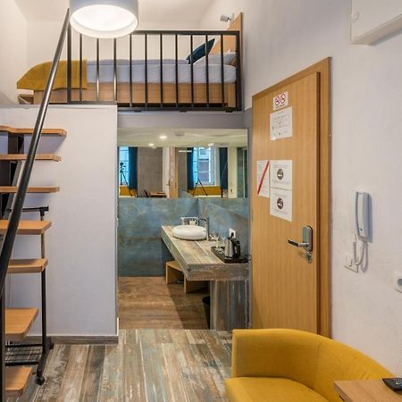 Tcz Wozna Aparthotel Poznan Bagian luar foto