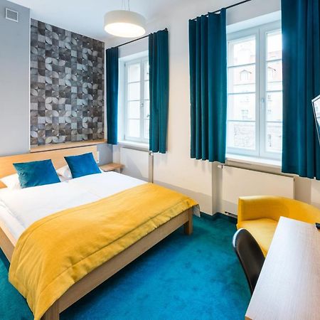 Tcz Wozna Aparthotel Poznan Bagian luar foto