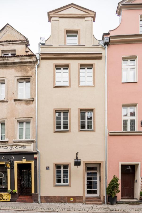 Tcz Wozna Aparthotel Poznan Bagian luar foto