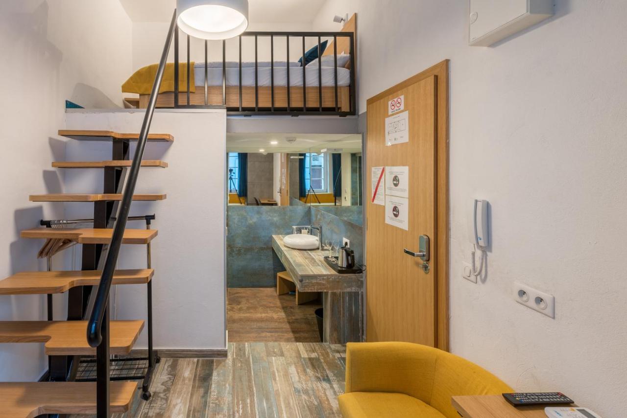 Tcz Wozna Aparthotel Poznan Bagian luar foto
